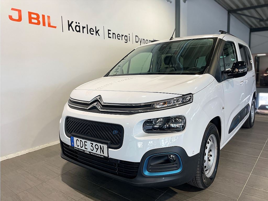 Bild på Citroën e-Berlingo Shine 50kWh 5-sits B-kamera, Nav, sensor
