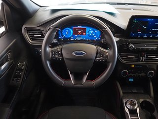 SUV Ford Kuga 15 av 25