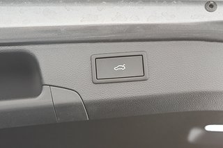 Kombi Volkswagen Passat 25 av 26