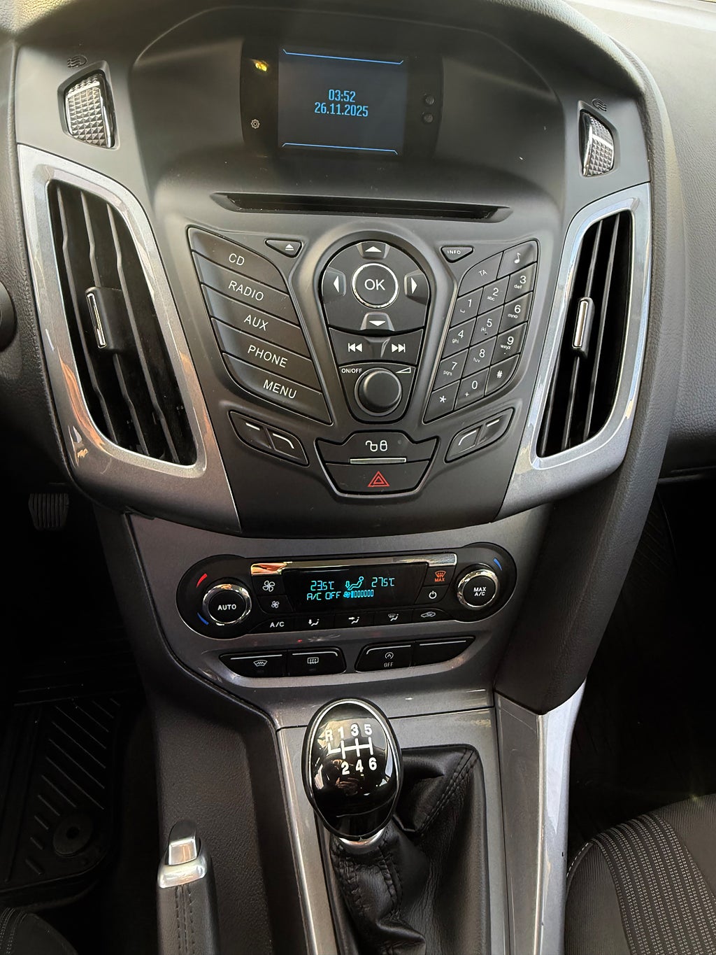 Ford Focus Kombi 1.0 EcoBoost Titanium Keyless S&V-hjul - miniatyr 17