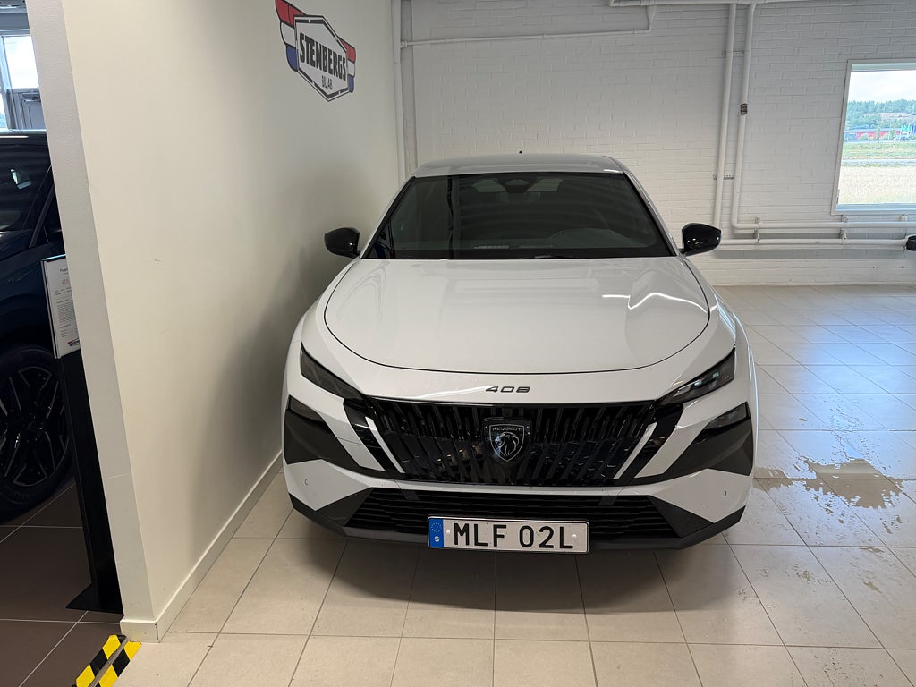 Peugeot 408 Hybrid 145 1.2 PT 145 e-DSC Excl Avt drag Euro 6 thumbnail