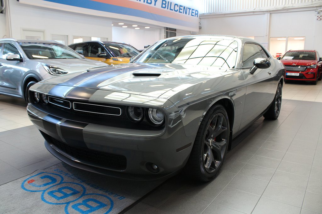 Dodge Challenger SXT 3.6 V6 308HK Automat / 4047 mil