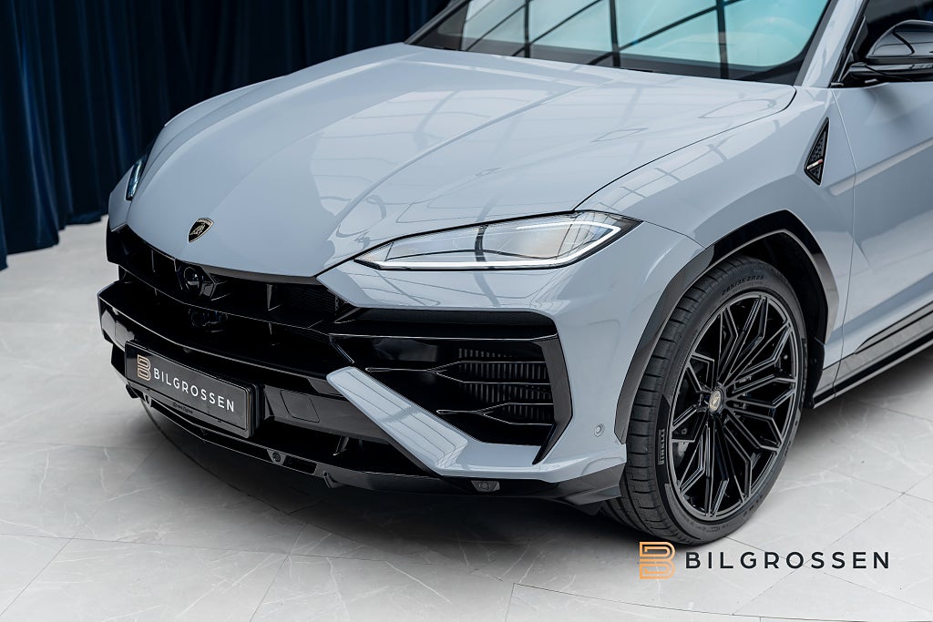 Lamborghini Urus SE Style-P Dark Adv 3D B&O Grigio Acheso 23” NY