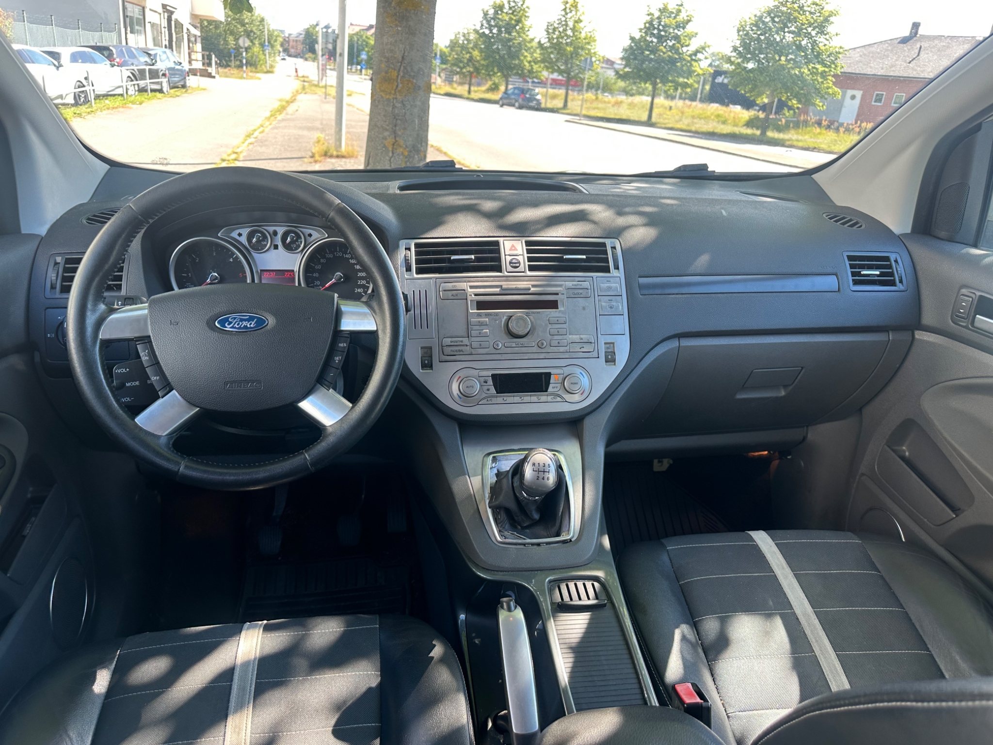 Ford Kuga 2.0 TDCi AWD Euro 4 2009, kuva 5/10
