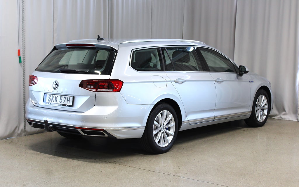 Volkswagen Passat GTE 218HK, Drag, Värmare, Kamera,