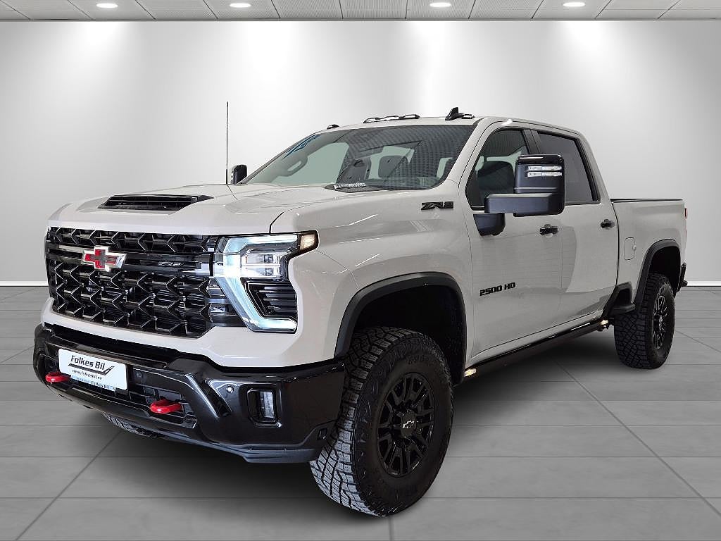 Chevrolet 2500 HD ZR2 6.6L V8 DURAMAX 476 hk - 1322 NM OMGÅENDE LEV