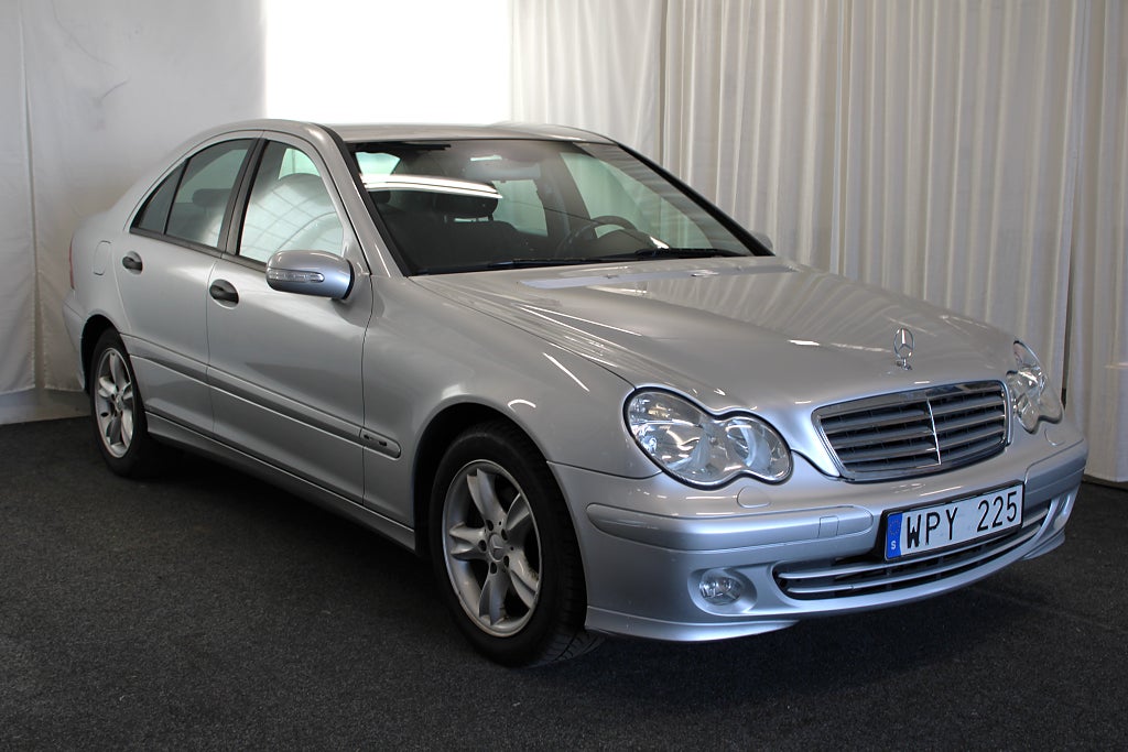 Mercedes-Benz C 180 Kompressor Classic Sedan Automat 143hk