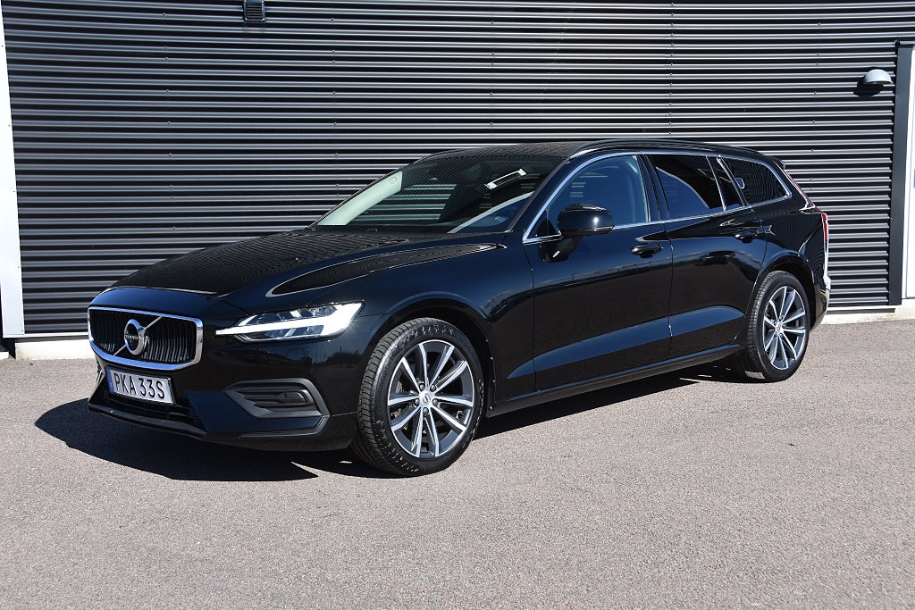 Volvo V60 B4 Geartronic Momentum Advanced H/K, 360, Dragkrok EU6