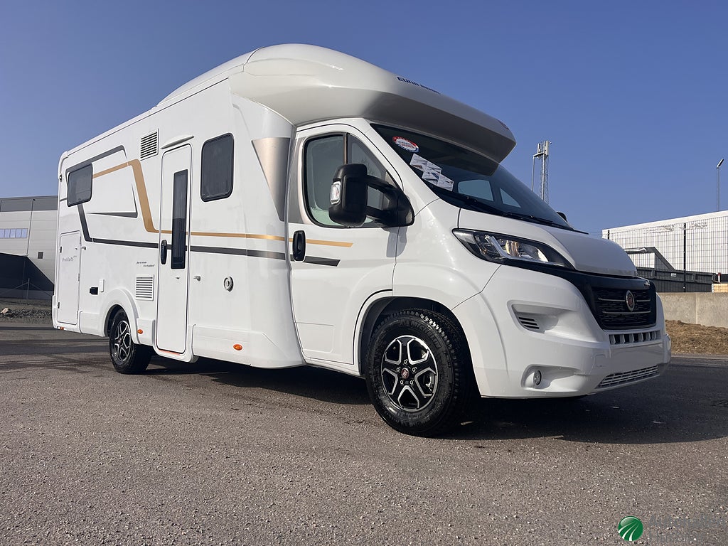 Eura Mobil Profila RS 720 EF / Långbädd / Taksäng / Automat