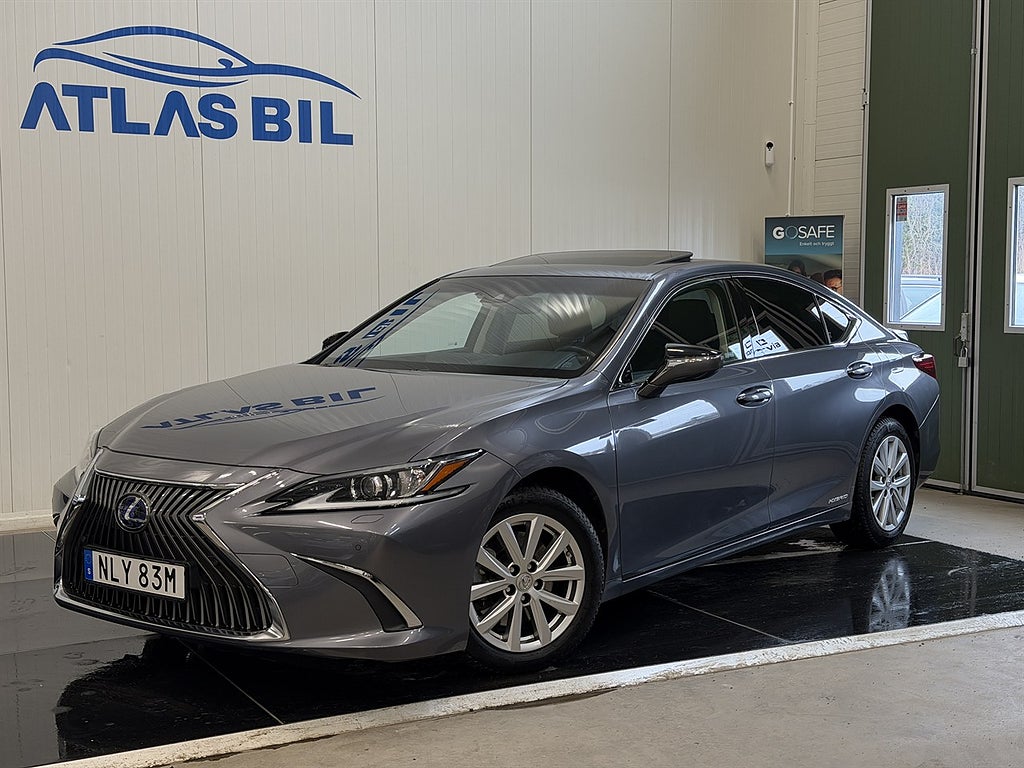Lexus ES 300h 2.5 E-CVT 218hk Limited Edition|Pano|Drag|
