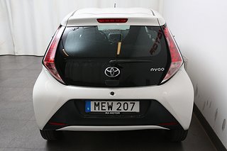 Halvkombi Toyota Aygo 7 av 22