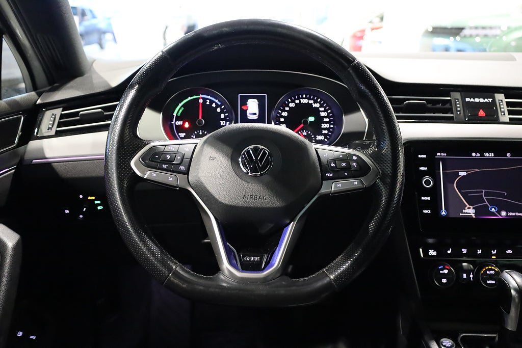 Volkswagen Passat GTE 1,4 TSI 218hk Skinn Kamera Värmare Navi Drag 2020