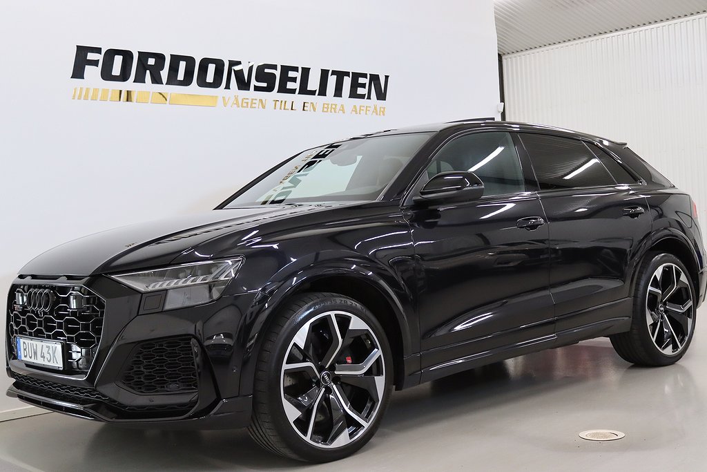 Audi RSQ8 Pano Matrix Valcona Värmare B&W 360° Drag 600hk