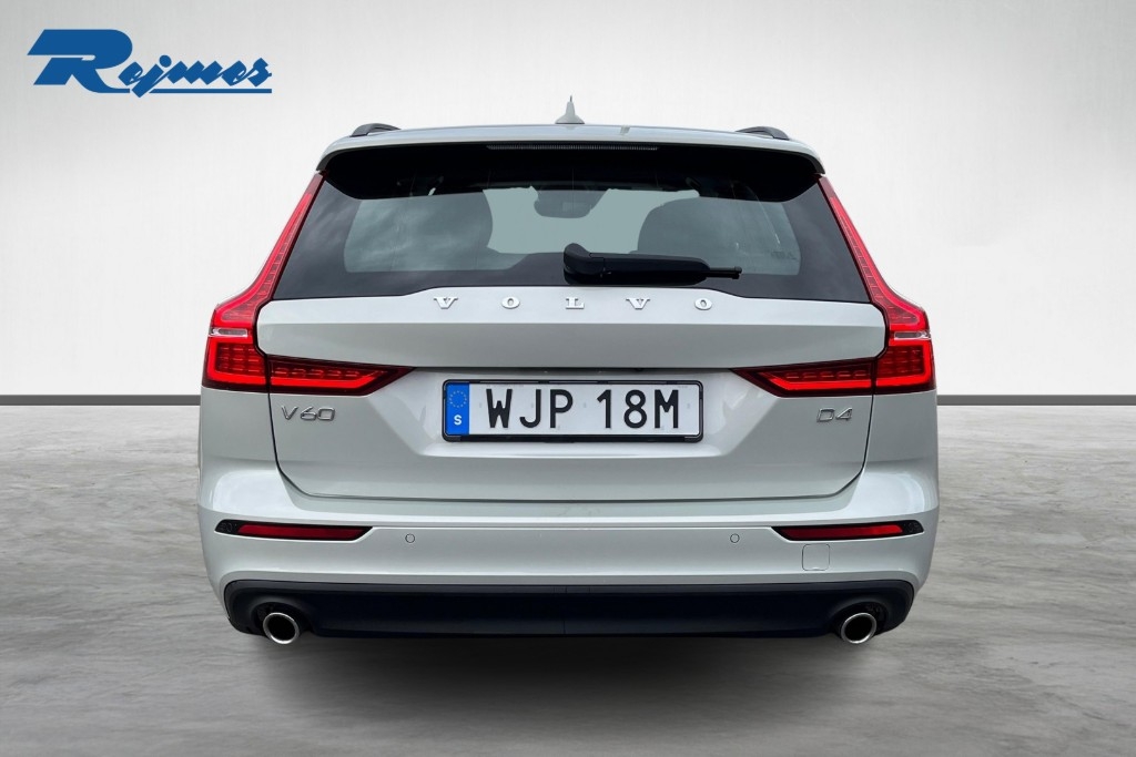Volvo V60 D4 Momentum Edition 2019, photo 4/10