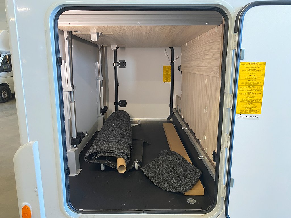Sun Living S 75 SC / Taksäng /  B-körkort / Automat 140hk - Sun Living