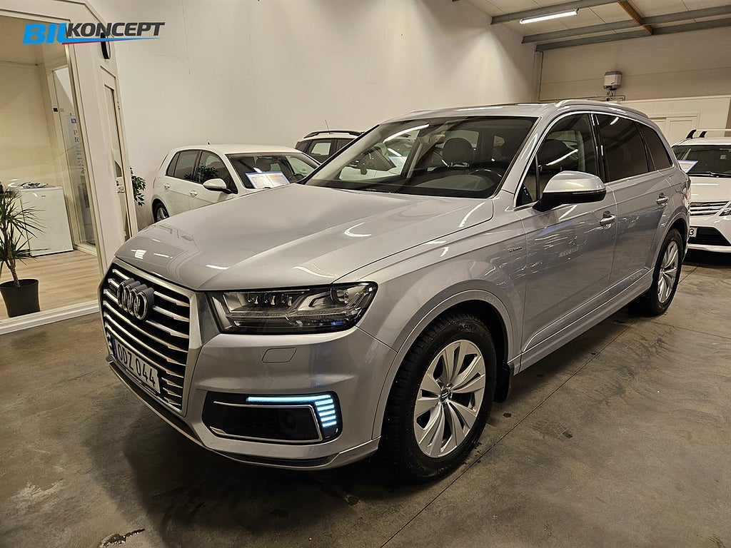 Audi Q7 e-Tron 3.0 TDI Q TipTronic / Bose / Panorama / Helläder
