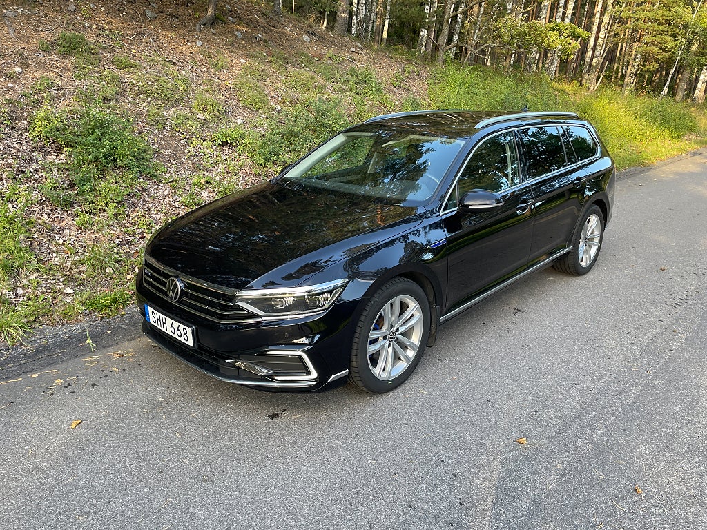 Volkswagen Passat Sportscombi GTE Plug-in Drag / Värmare