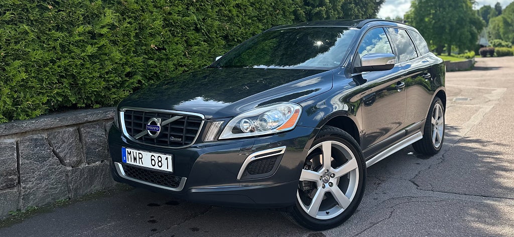 Volvo XC60 D4 Polestar AWD Geartronic R-Design Panorama Drag Värma