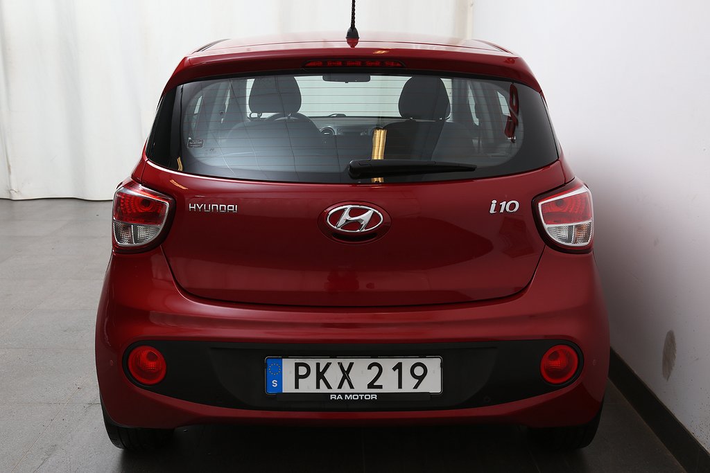 Hyundai i10 1,0 blue Premium 5D ACC l Bluetooth l P-sensor 2017