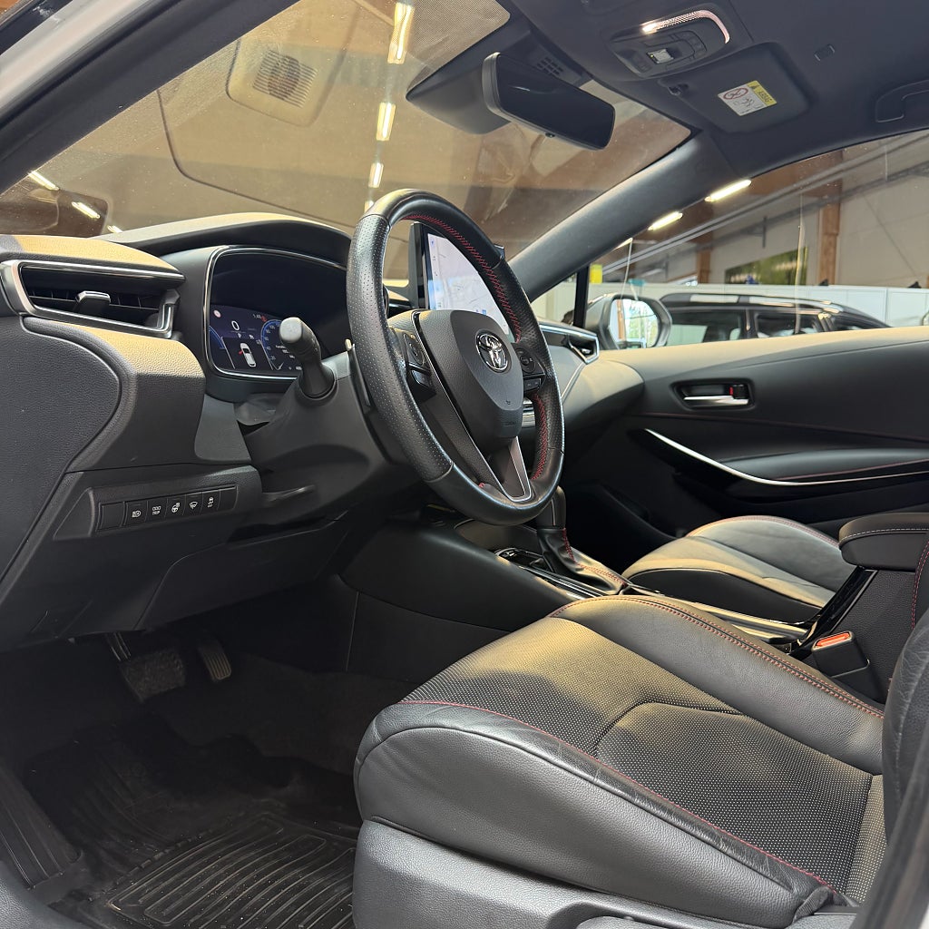 Toyota Corolla 2.0 Hybrid e-CVT GR Sport 196hk 5dr Head Up Euro 6