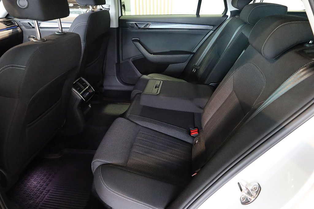 Skoda Superb iV Kombi 1,4 Plug-in Hybrid Style Navi Drag 2022