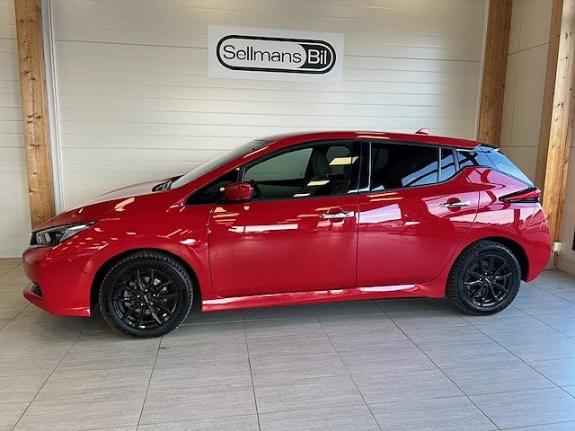 Nissan Leaf 40 kWh N-Connecta V-hjul 
