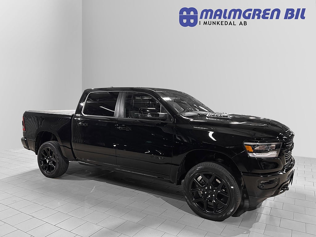 Dodge RAM 1500 V8 Laramie Adaptivfart Headup Luft Bakflip Ledramp