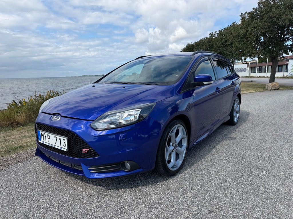 Ford Focus ST 250HK Kombi 