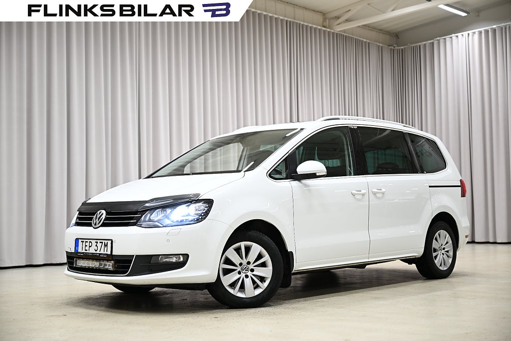 Volkswagen Sharan DSG 150HK 7-Sits|Premium|Eldörrar|Drag|Värmare||Xenon