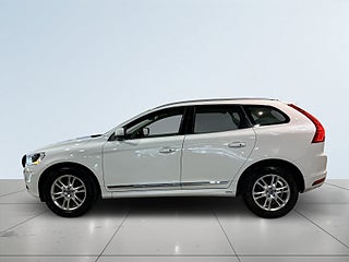 Volvo XC60 D4 AWD Summum Business Edition Pro Drag Dvärm Skinn SoV – bild 4