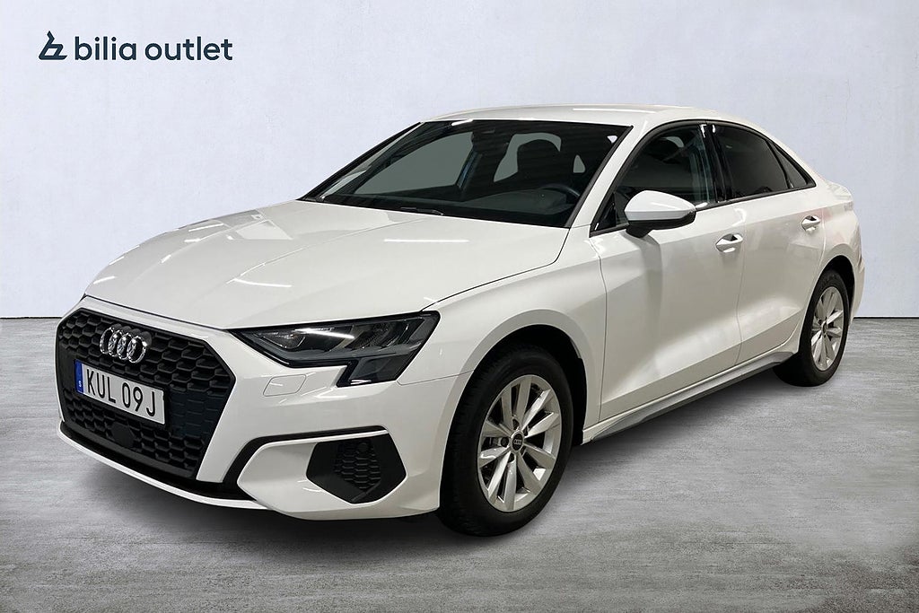 Audi A3 Sedan 35 TFSI PDC Bak Carplay Adaptiv Farthåll 