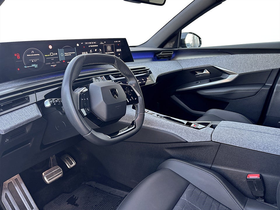 Bild på Peugeot E-3008 GT 73kWh 214hk Aut DRAGKROK BACKKAMERA