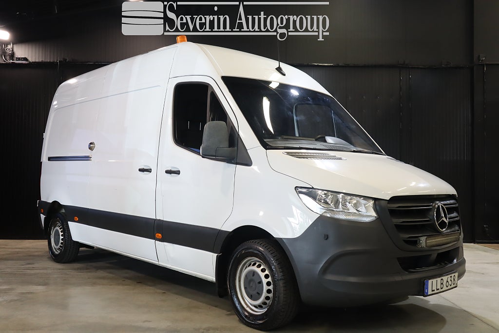 Mercedes-Benz Sprinter 211 CDI Skåpbil (114hk) L2H2