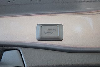 SUV Toyota RAV4 27 av 29