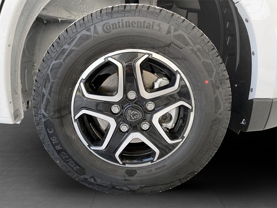 Bild på Peugeot Boxer Volymskåp BG-Lyft 180hk Aut - OMGÅENDE LEVERANS!