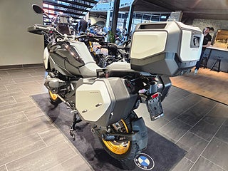 BMW R1300GS/Räntekampanj 3,45%/Automat/Väskor ingår/Omg lev!
