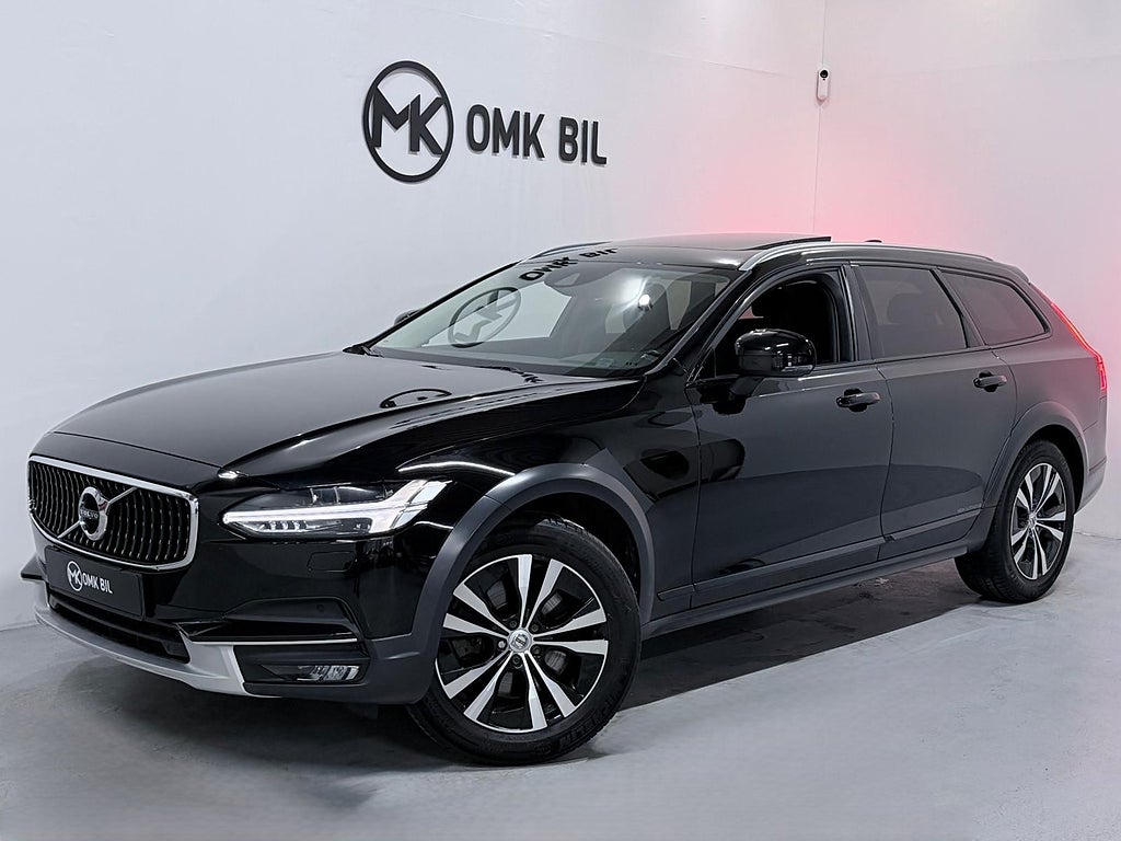 Volvo V90 Cross Country T5 AWD Geartronic Momentum Euro 6 / Panorama