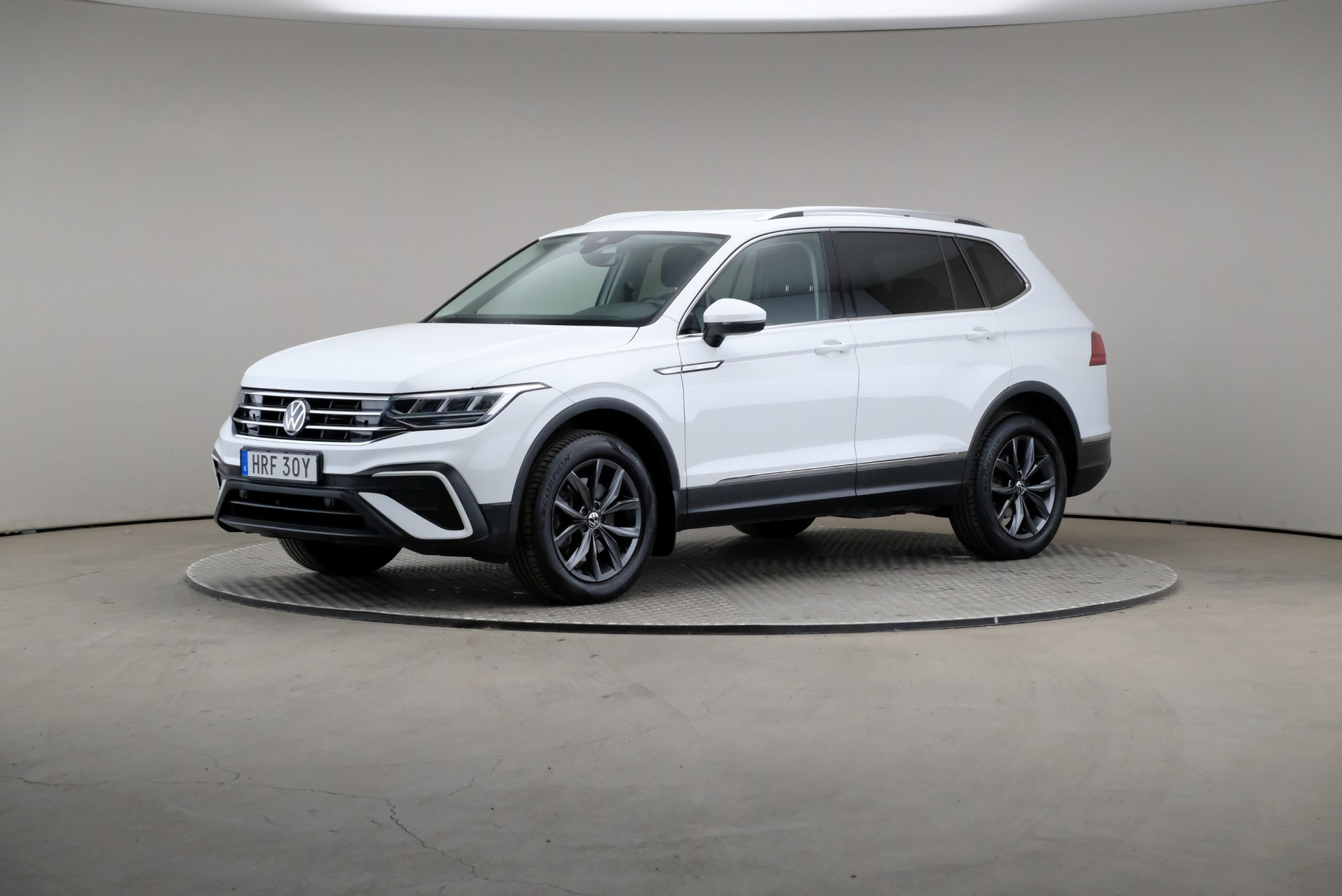 Volkswagen Tiguan Allspace 2023, bild 7/10
