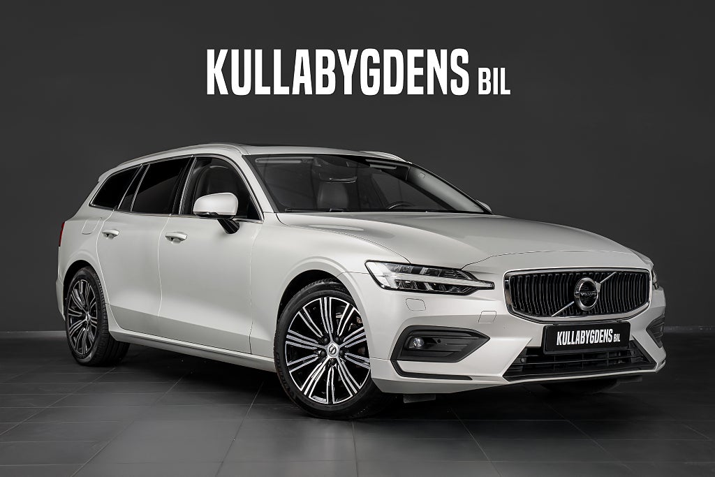 Volvo V60 D4 Momentum | HUD | Pano | Harman/Kardon| Carplay