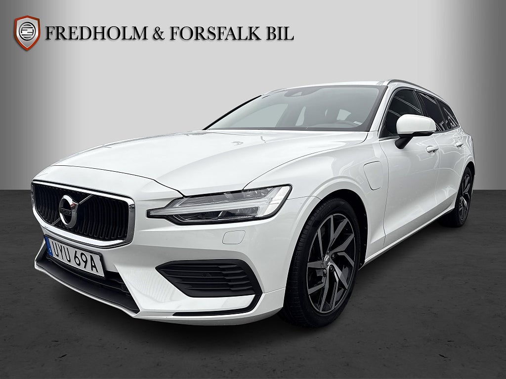 Volvo V60 Recharge T6 AWD 340HK Momentum Adv Navi Leasbar