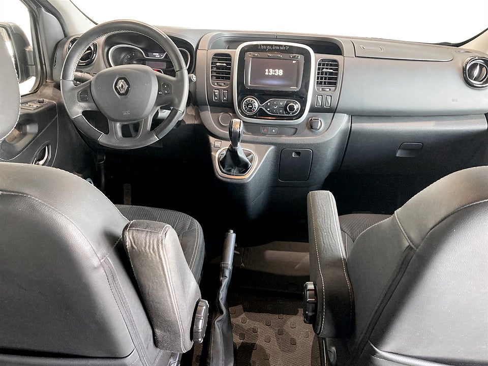 Bild på Renault trafic Crewcab 3.0t 2.0 dCi 170hk Aut 5-SITS B-KAMERA DRAG