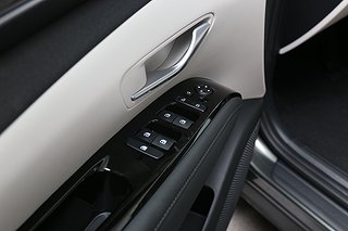 SUV Hyundai Tucson 4 av 15