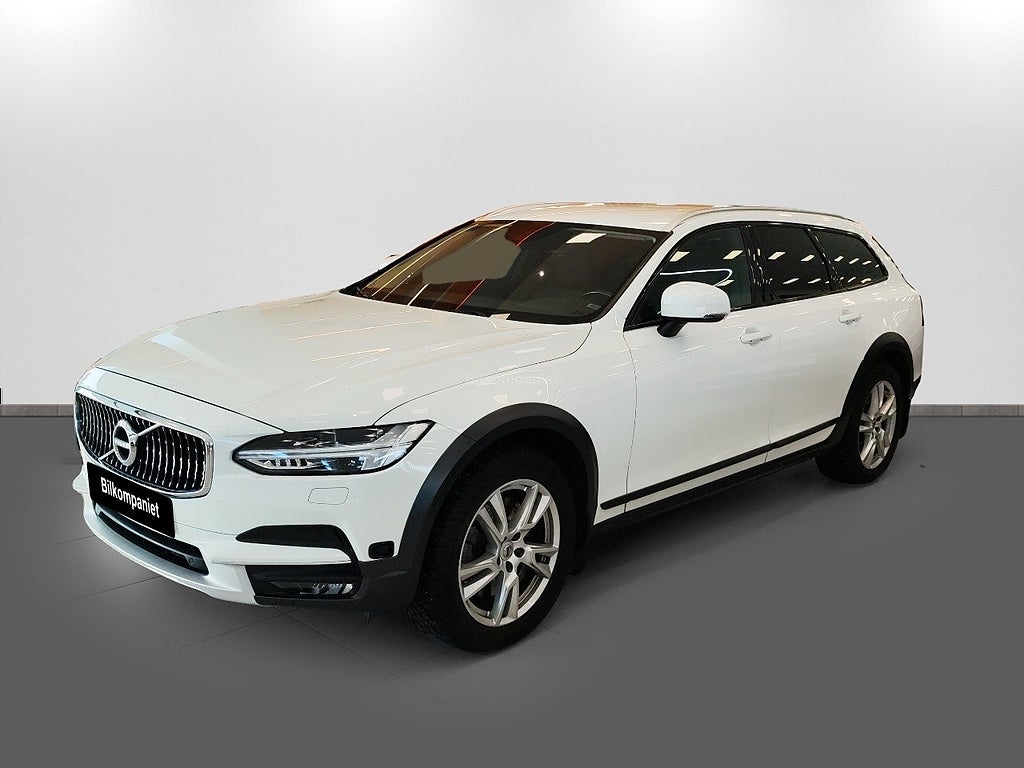Volvo V90 Cross Country D4 AWD Geartronic Momentum (Vinterhjul, Dragkrok)
