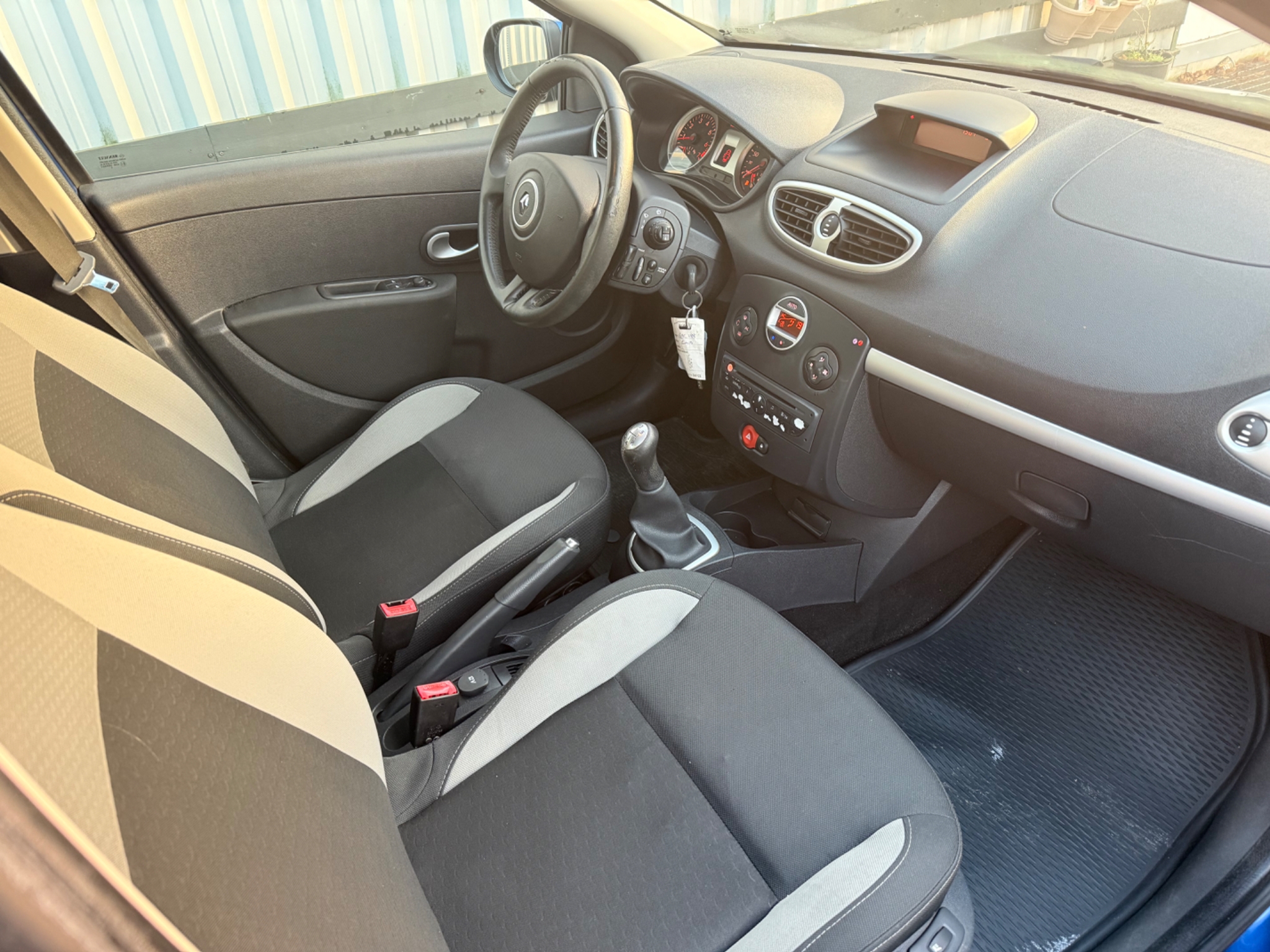 Renault Clio 2011, bild 6/35
