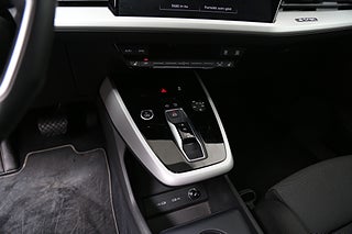 SUV Audi Q4 E-Tron 22 av 26