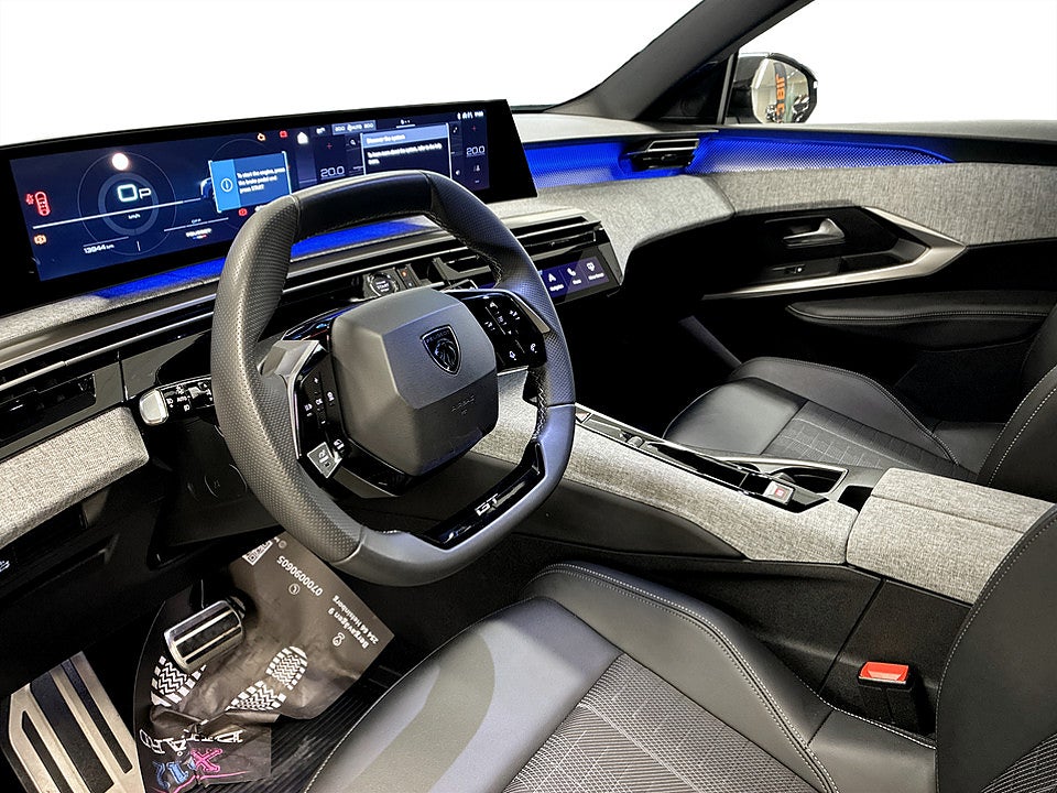 Bild på Peugeot 3008 GT Hybrid 145hk Aut B-KAMERA CARPLAY