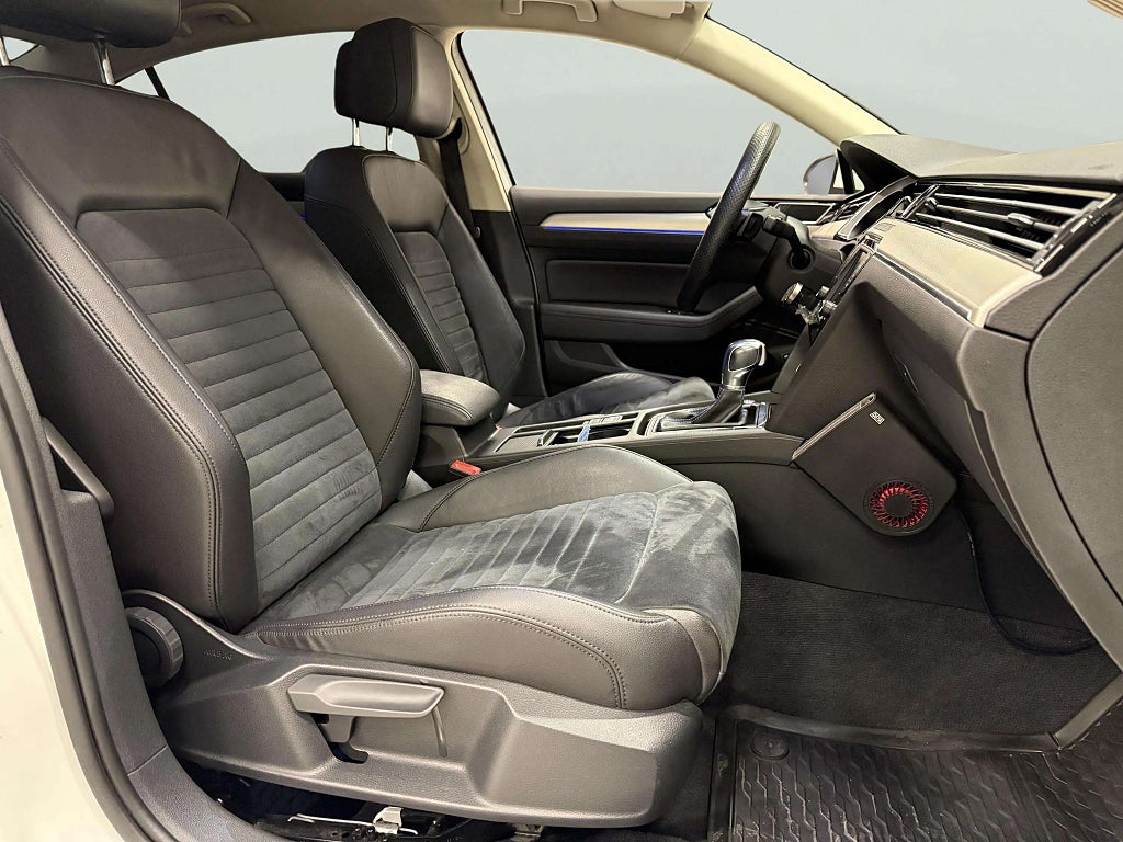 Volkswagen Passat GTE 1.4 TSI ACT GTE S&V hjul, Fullservad, Garanti - miniatyr 13