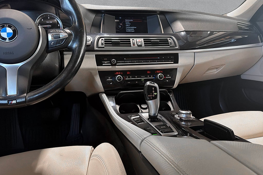 BMW 520d xDrive Touring Steptronic B-Kamera Dragkrok 2-Ägare