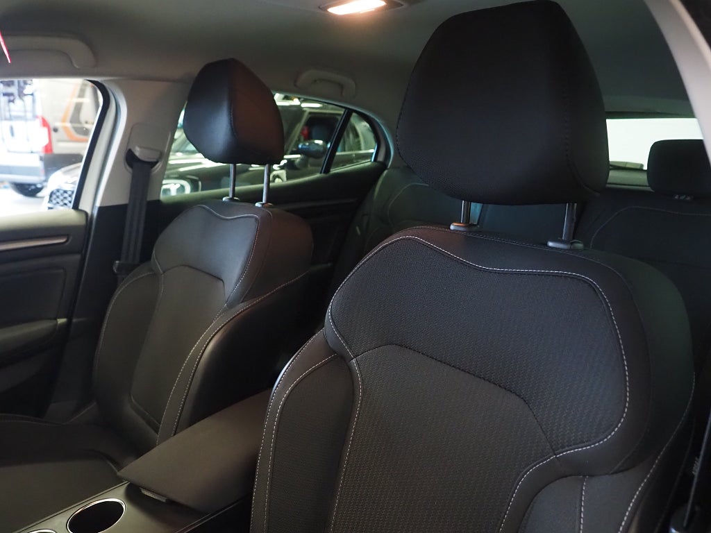 Renault Mégane 1.5 Blue dCi EDC Automat | P-Sen | Ledramp | 2022