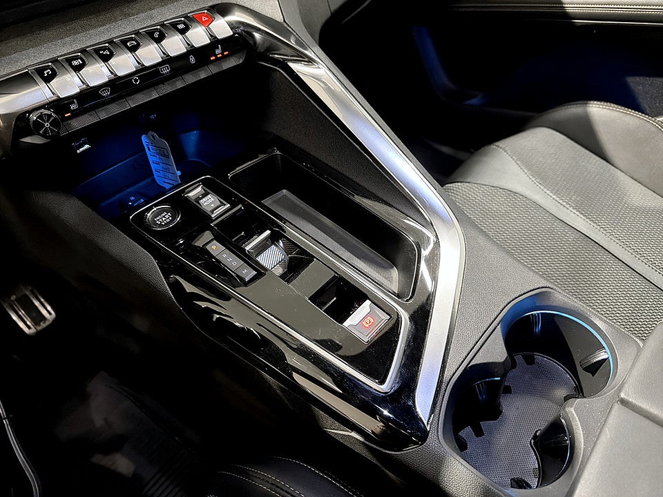 Bild på Peugeot 5008 GT Black Pack 1.2 PT 130hk Aut - 7-SITS, B-KAMERA